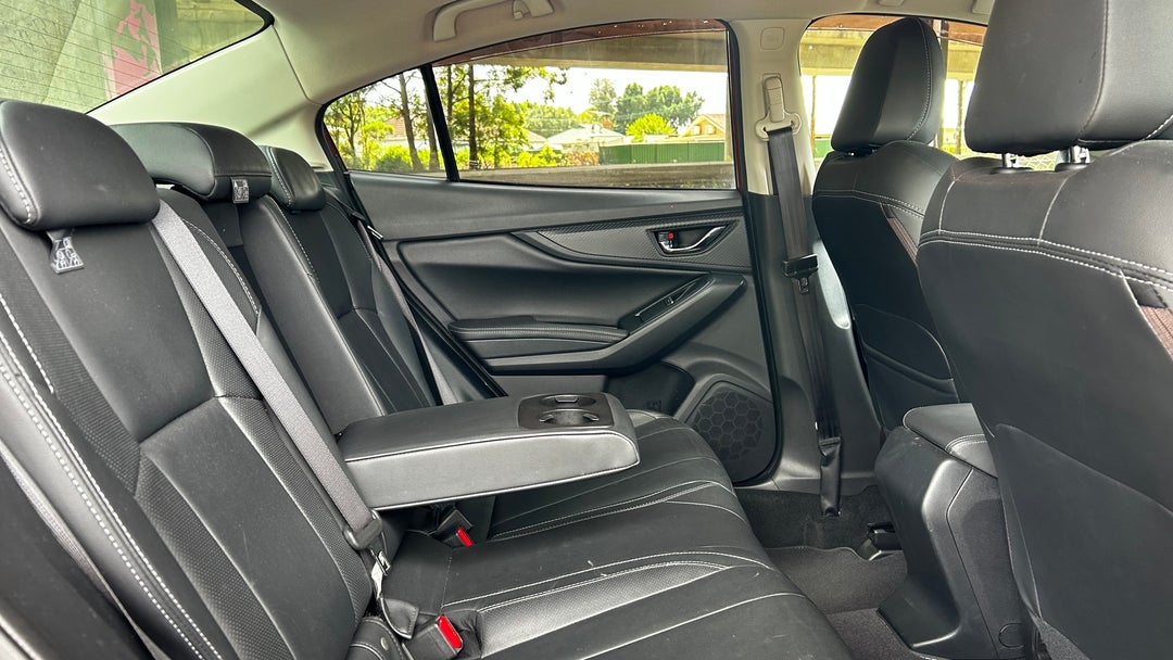 2018 Subaru Impreza 2.0i-s (awd), Automatic, 84296 km, Right Side Rear Door Cabin View