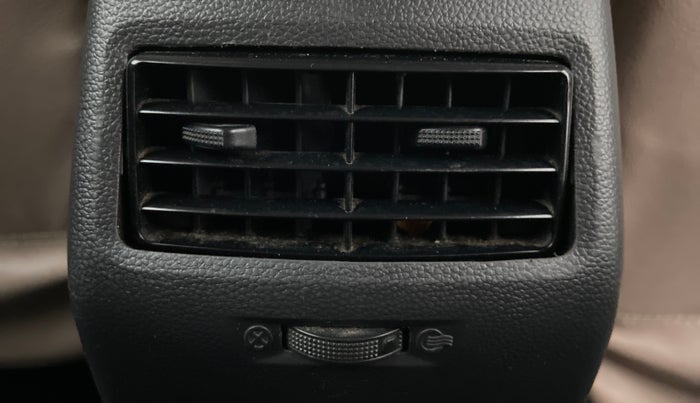 2018 Hyundai Elite i20 SPORTZ 1.2, Petrol, Manual, 55,943 km, Rear AC Vents