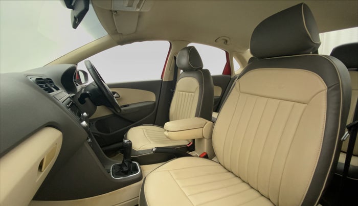 2012 Volkswagen Vento HIGHLINE 1.6 MPI, Petrol, Manual, 27,273 km, Right Side Front Door Cabin
