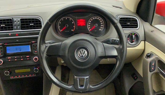 2012 Volkswagen Vento HIGHLINE 1.6 MPI, Petrol, Manual, 27,273 km, Steering Wheel Close Up