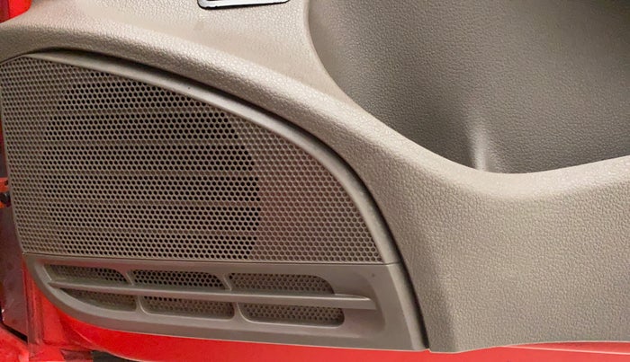 2012 Volkswagen Vento HIGHLINE 1.6 MPI, Petrol, Manual, 27,273 km, Speaker
