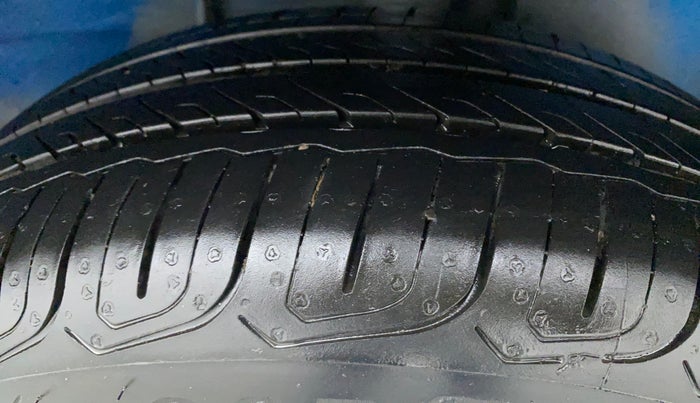 2022 Tata ALTROZ XM PLUS DIESEL, Diesel, Manual, 9,215 km, Left Rear Tyre Tread