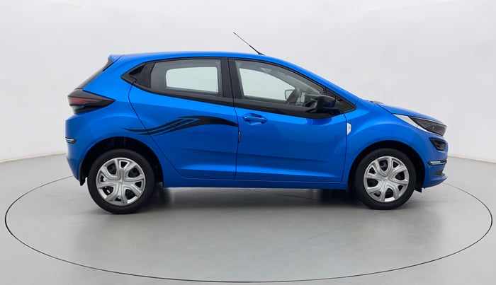 2022 Tata ALTROZ XM PLUS DIESEL, Diesel, Manual, 9,215 km, Right Side View