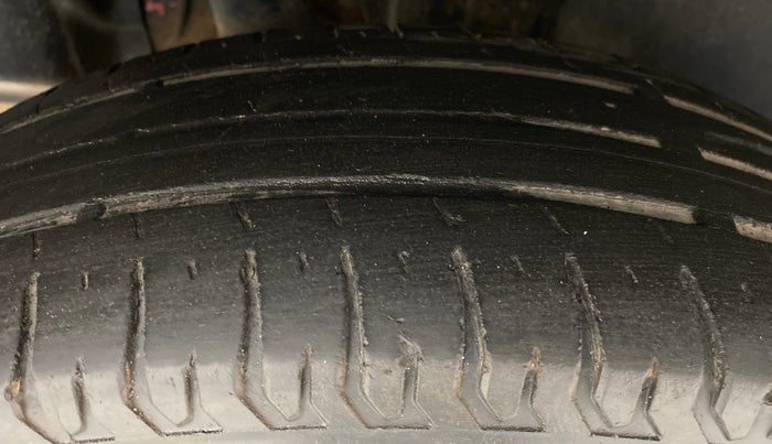 2018 Maruti Swift VXI, Petrol, Manual, 48,709 km, Right Rear Tyre Tread