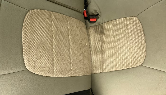 2018 Maruti Celerio VXI CNG D, CNG, Manual, 62,538 km, Second-row right seat - Cover slightly stained