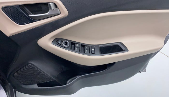 2016 Hyundai Elite i20 ASTA 1.2 (O), Petrol, Manual, 69,615 km, Driver Side Door Panels Controls