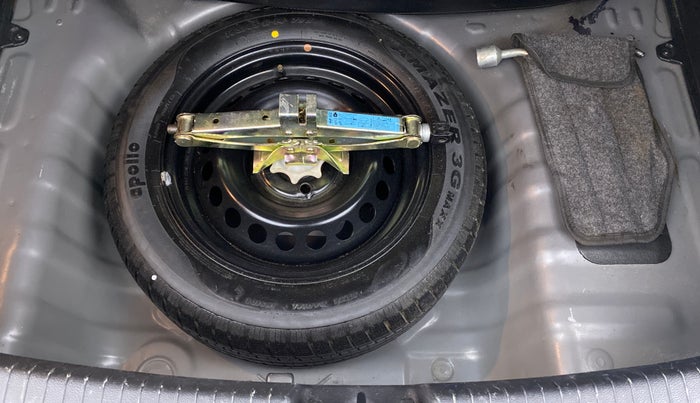 2015 Hyundai Grand i10 ASTA 1.2 AT VTVT, Petrol, Automatic, 67,643 km, Spare Tyre