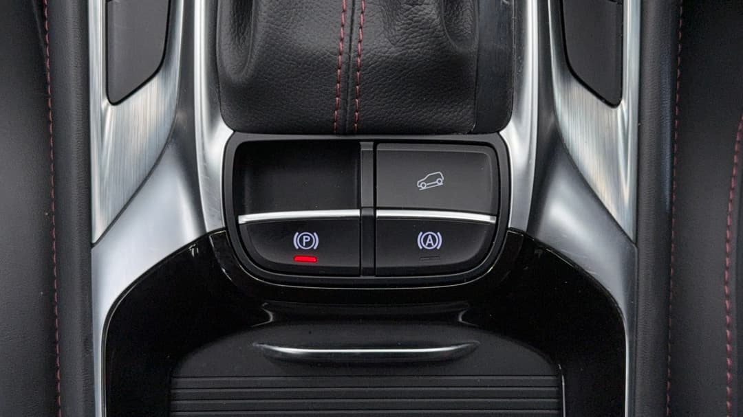 2024 MG HS Vibe, Automatic, 47619 km, Handbrake