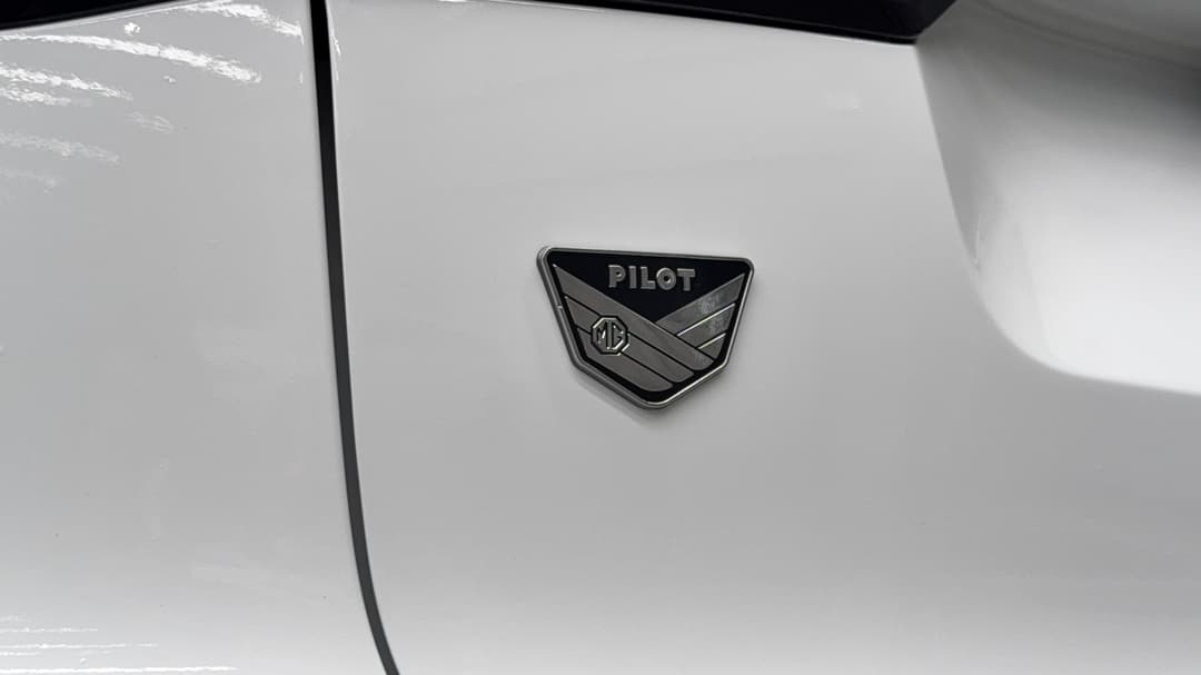 2024 MG HS Vibe, Automatic, 47619 km, Badge (Boot Left Side)