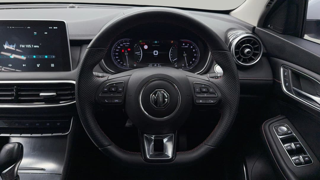 2024 MG HS Vibe, Automatic, 47619 km, Steering Wheel Close-up
