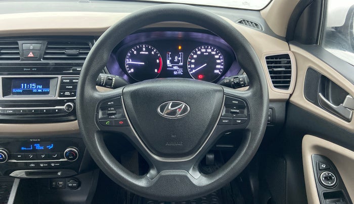 2016 Hyundai Elite i20 SPORTZ 1.4, Diesel, Manual, 52,433 km, Steering Wheel Close Up