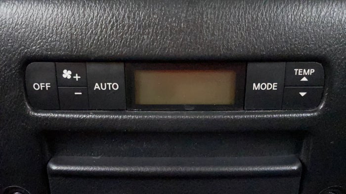 NISSAN PATROL-Rear AC Temperature Control
