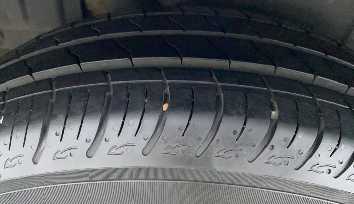 2019 Maruti Ertiga ZDI PLUS SHVS, Diesel, Manual, 58,457 km, Right Rear Tyre Tread