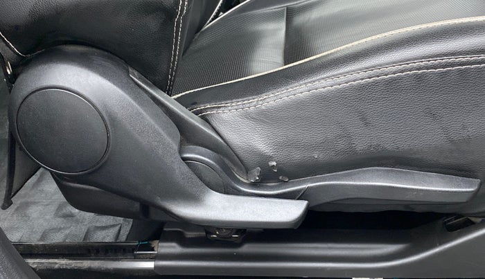 2018 Maruti Swift ZXI (AMT), Petrol, Automatic, 51,168 km, Driver Side Adjustment Panel