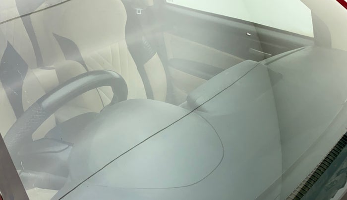 2019 Honda Amaze 1.5L I-DTEC VX CVT, Diesel, Automatic, 55,414 km, Front windshield - Minor spot on windshield