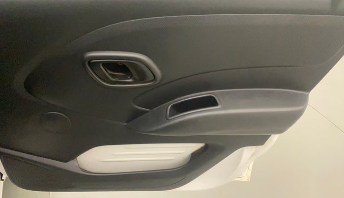 2017 Datsun Redi Go S, Petrol, Manual, 38,583 km, Driver Side Door Panels Control