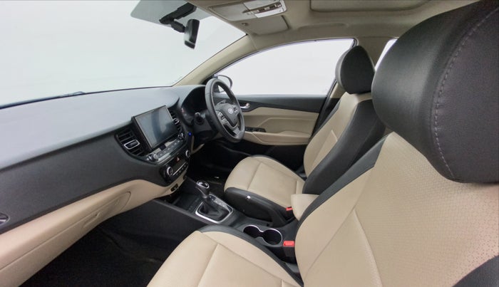 2021 Hyundai Verna SX (O) 1.5 VTVT IVT, Petrol, Automatic, 23,796 km, Right Side Front Door Cabin