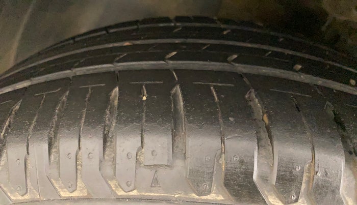 2021 Hyundai Verna SX (O) 1.5 VTVT IVT, Petrol, Automatic, 23,796 km, Left Front Tyre Tread