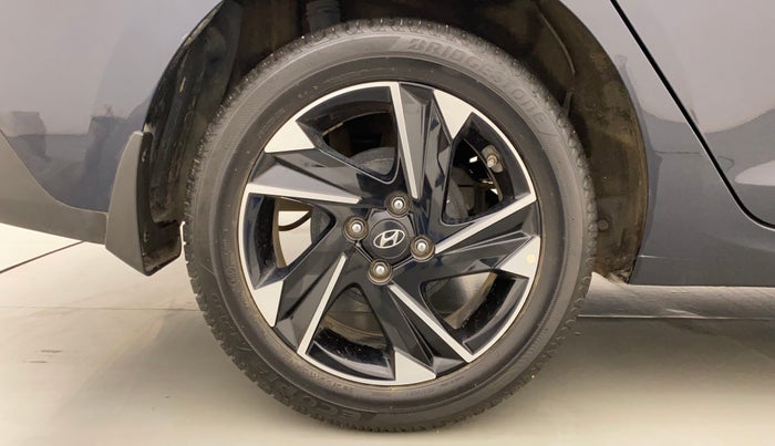 2021 Hyundai Verna SX (O) 1.5 VTVT IVT, Petrol, Automatic, 23,796 km, Right Rear Wheel