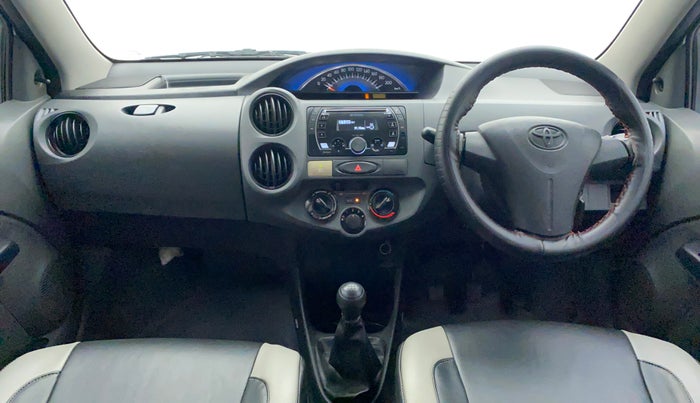 2013 Toyota Etios Liva G, Petrol, Manual, 72,597 km, Dashboard