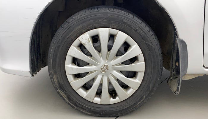 2013 Toyota Etios Liva G, Petrol, Manual, 72,597 km, Left Front Wheel