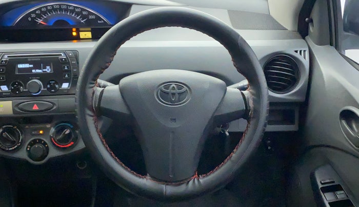 2013 Toyota Etios Liva G, Petrol, Manual, 72,597 km, Steering Wheel Close Up