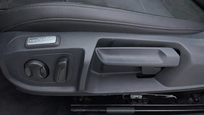Volkswagen Arteon-Driver Side Adjustment Panel