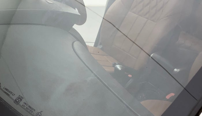 2018 Mahindra XUV500 W9, Diesel, Manual, 66,262 km, Front windshield - Minor spot on windshield