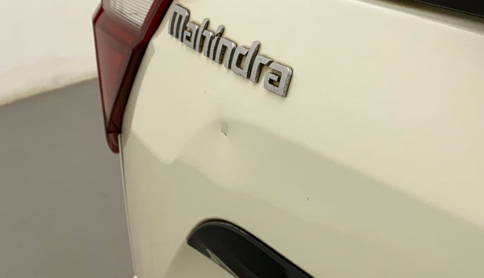 2018 Mahindra XUV500 W9, Diesel, Manual, 66,262 km, Dicky (Boot door) - Slightly dented