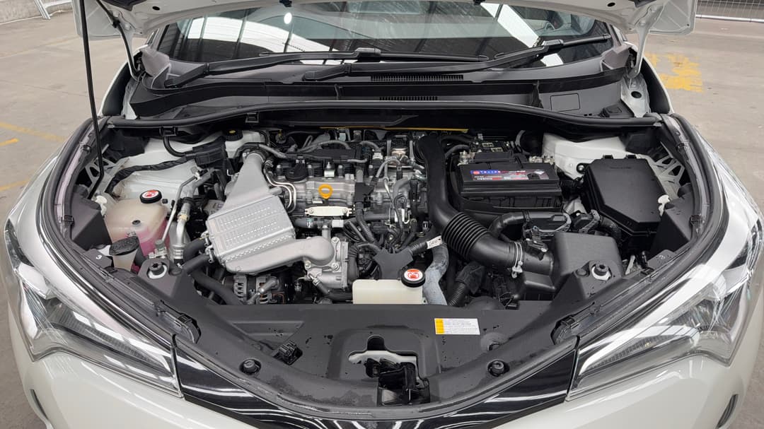 2017 Toyota C-HR Koba (AWD), Automatic, 66161 km, Open Bonnet (Engine)