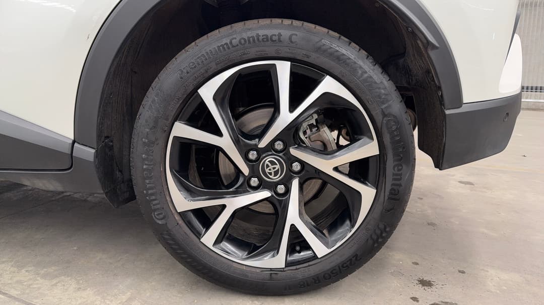 2017 Toyota C-HR Koba (AWD), Automatic, 66161 km, Left Rear Wheel