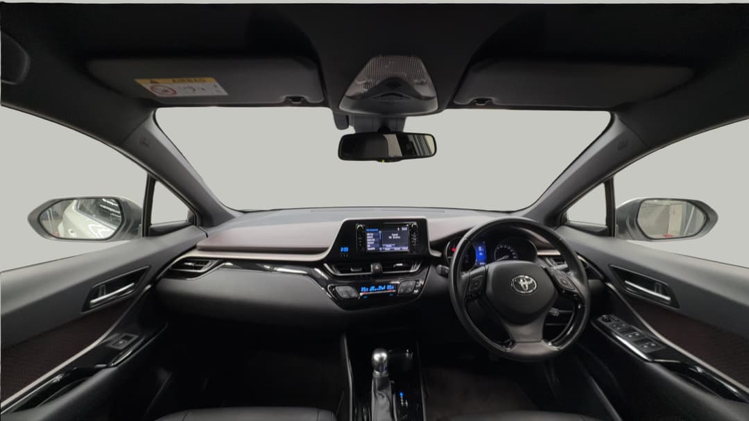 2017 Toyota C-HR Koba (AWD), Automatic, 66161 km, Dashboard View