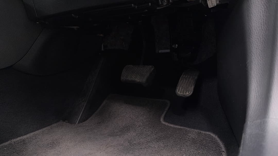 2017 Toyota C-HR Koba (AWD), Automatic, 66161 km, Pedals and Footmat