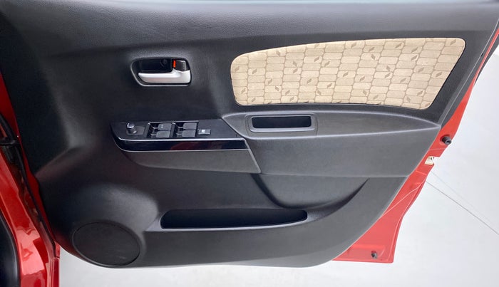2018 Maruti Wagon R 1.0 VXI, Petrol, Manual, 8,647 km, Driver Side Door Panels Control