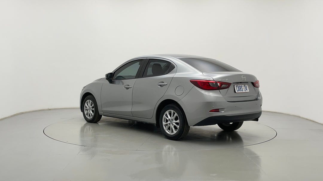 Left Back Diagonal (45- Degree) View