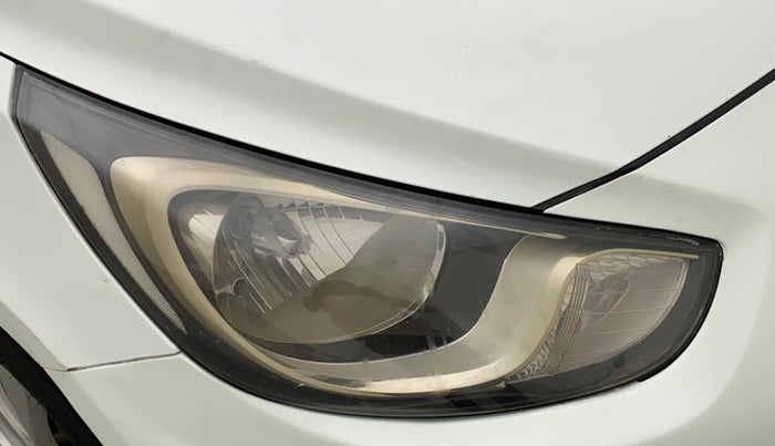 2013 Hyundai Verna FLUIDIC 1.6 VTVT SX, Petrol, Manual, 43,161 km, Right headlight - Minor scratches