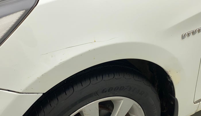 2013 Hyundai Verna FLUIDIC 1.6 VTVT SX, Petrol, Manual, 43,161 km, Left fender - Minor scratches