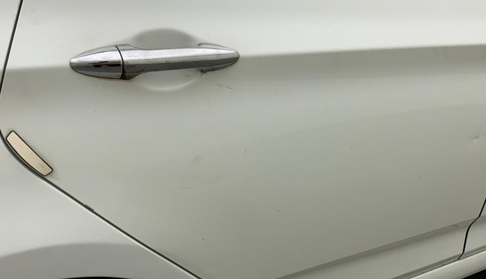 2013 Hyundai Verna FLUIDIC 1.6 VTVT SX, Petrol, Manual, 43,161 km, Right rear door - Slightly dented
