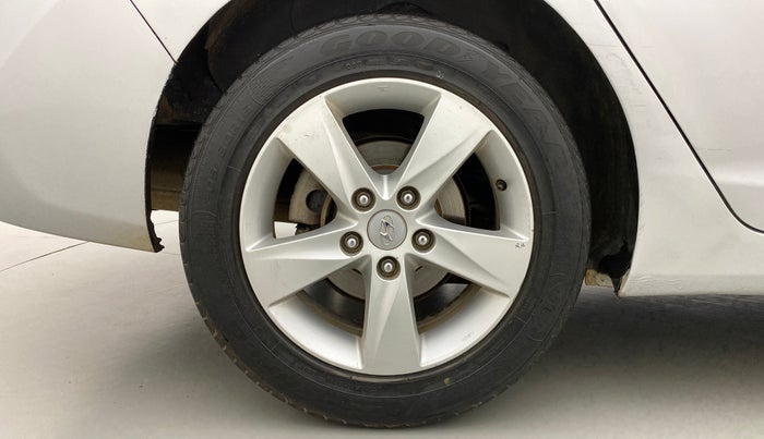 2014 Hyundai New Elantra 1.6 SX MT, Diesel, Manual, 81,321 km, Right Rear Wheel