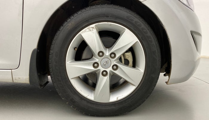 2014 Hyundai New Elantra 1.6 SX MT, Diesel, Manual, 81,321 km, Right Front Wheel