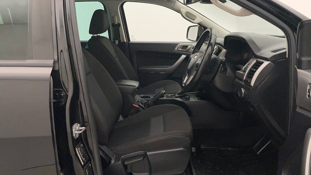 2019 Ford Ranger Xlt 2.0 (4x4), Automatic, 104299 km, Right Side Front Door Cabin View