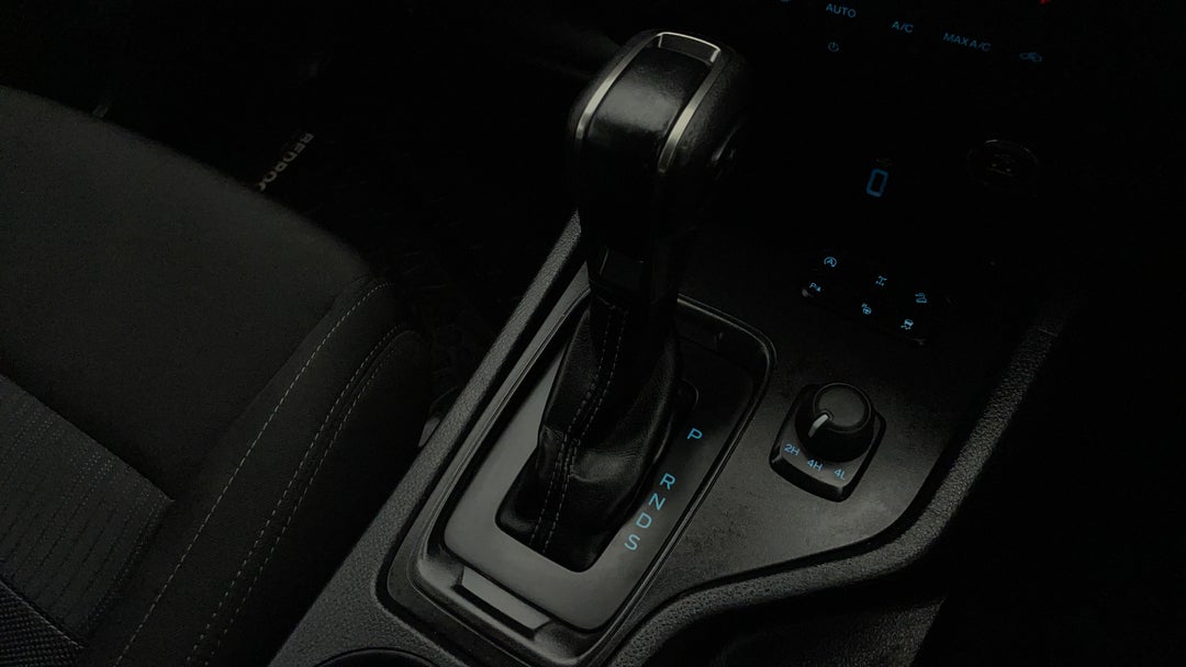 2019 Ford Ranger Xlt 2.0 (4x4), Automatic, 104299 km, Gear Lever 