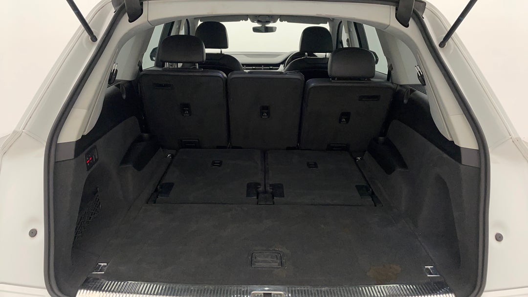 2016 Audi Q7 3.0 Tdi Quattro, Automatic, 88745 km, Boot Inside View