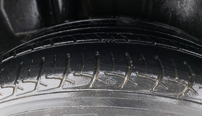 2019 Maruti Ciaz ZETA DIESEL 1.5, Diesel, Manual, 44,158 km, Right Rear Tyre Tread