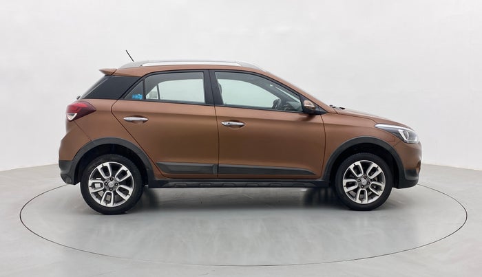2017 Hyundai i20 Active 1.2 SX, Petrol, Manual, 31,622 km, Right Side View