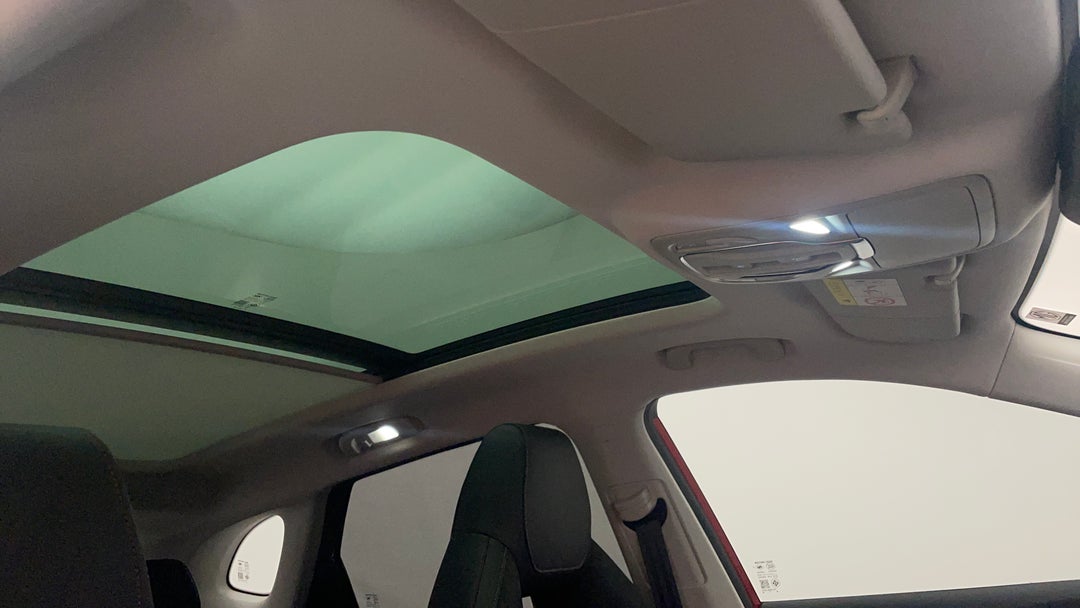 Interior Sunroof/Moonroof