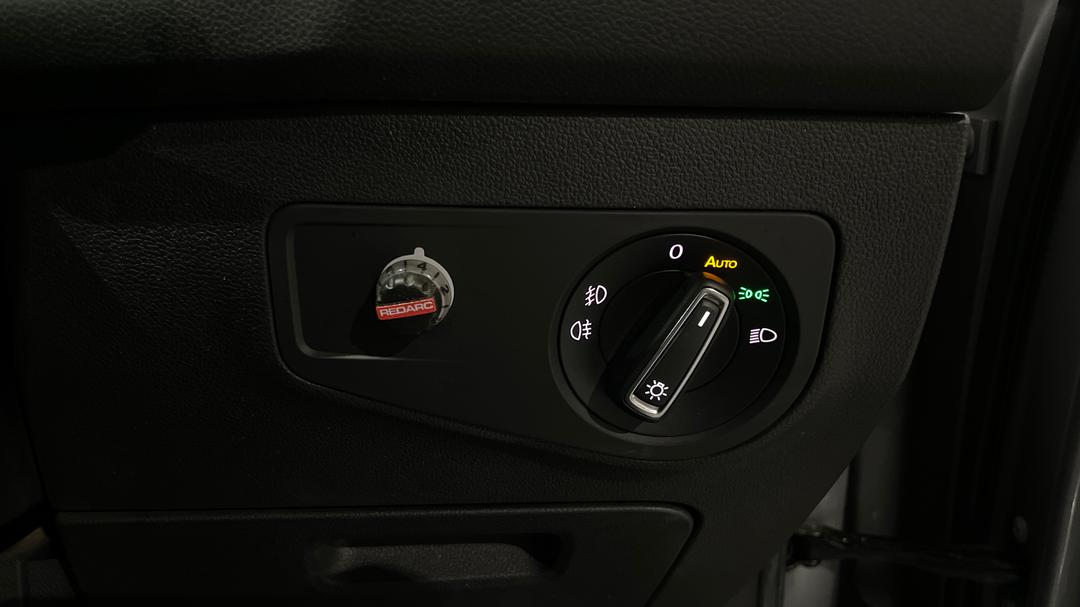 2020 Volkswagen Tiguan Allspace 162 Tsi Highline, Automatic, 145430 km, Utility Switches/Buttons