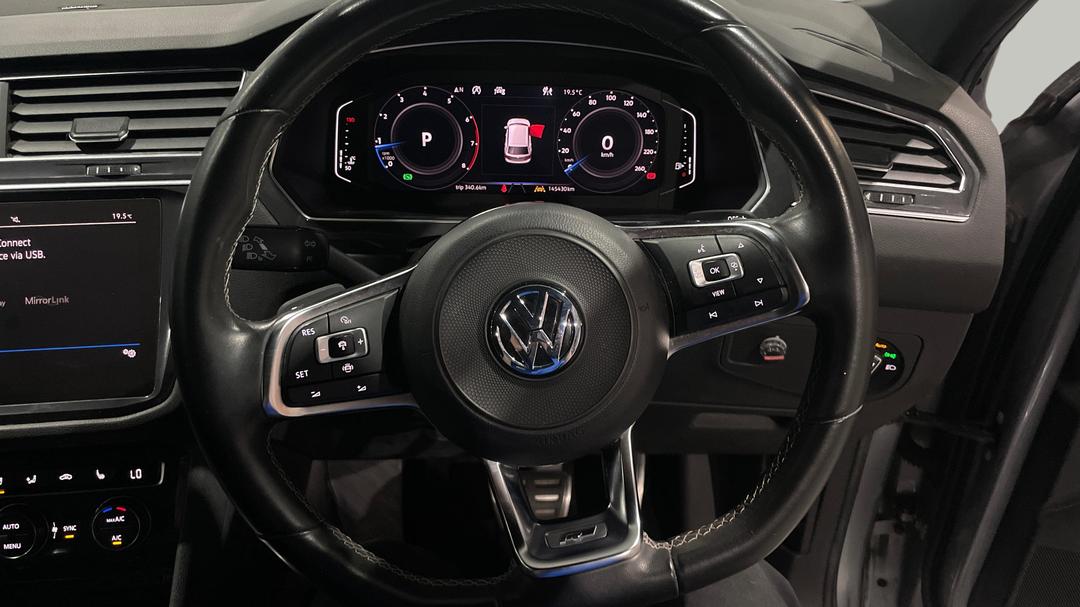2020 Volkswagen Tiguan Allspace 162 Tsi Highline, Automatic, 145430 km, Steering Wheel Close-up