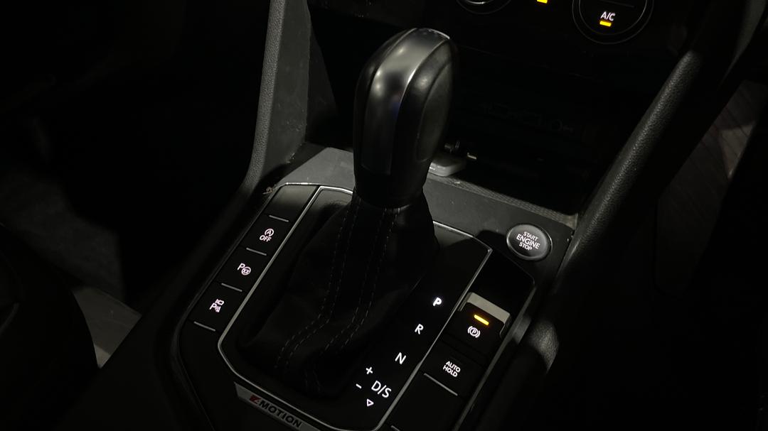 2020 Volkswagen Tiguan Allspace 162 Tsi Highline, Automatic, 145430 km, Gear Lever 