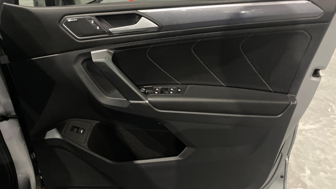 2020 Volkswagen Tiguan Allspace 162 Tsi Highline, Automatic, 145430 km, Speaker View